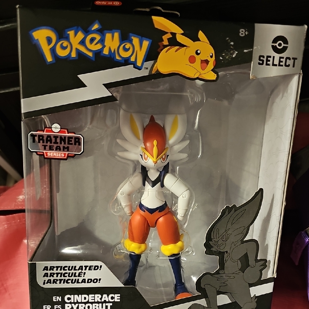 Pokémon Cinderace Articulated Figure